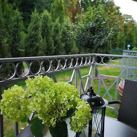 Arboretum Apartments Kórnik Eksteriør bilde
